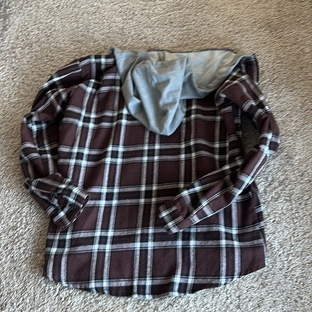 Cute shacket - Picture 2 of 2